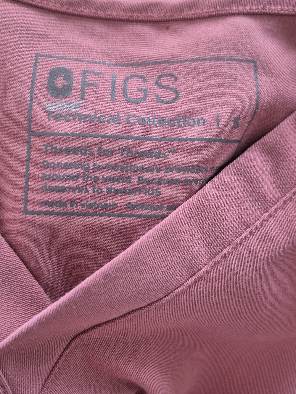 FIGS Women’s Scrub Set Mauve Catarina Top Zamora Joggers Limited Edition Size S - Picture 9 of 16